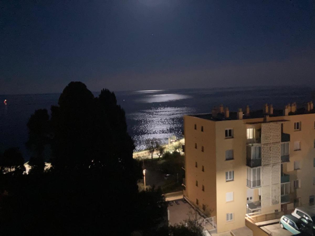 Mountain View & Sea View Location Chambre Individual 1 Sur 3 Chambres Dispo Avec Climes Mais Salle De Bain Et Salon En Commune Bastia  Luaran gambar